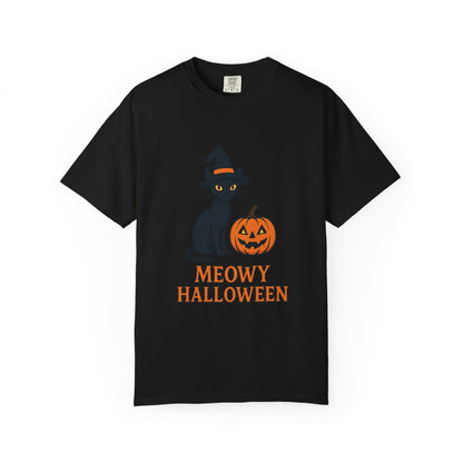 Meowy Halloween Cat T-shirt, Spooky Tee for Cat Lovers, Fall Fashion, Halloween Outfit, Gift for Halloween Party